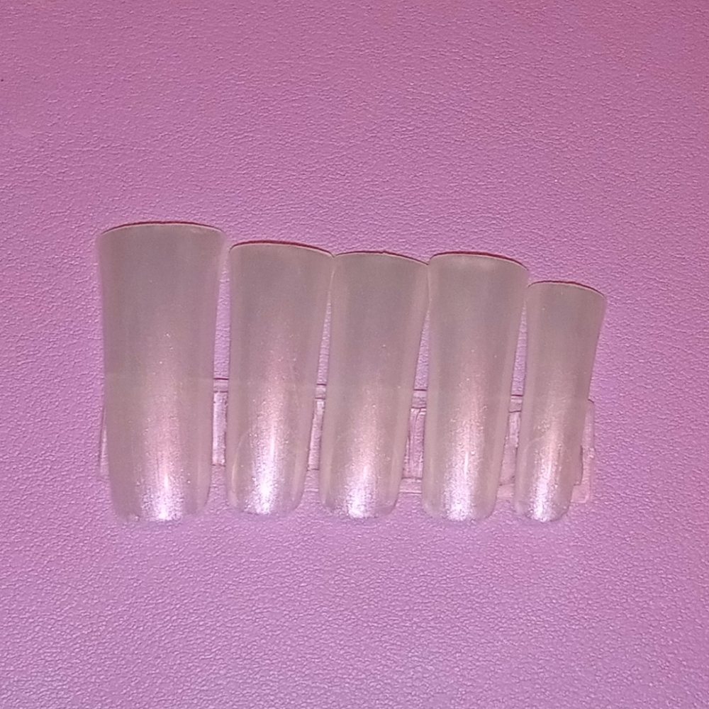 10pcs 2XL Duckbill Pearly White Press On Nails